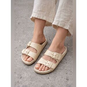 L'Autre Chose Cream Croc Leather Sandals size 36 or 5.5